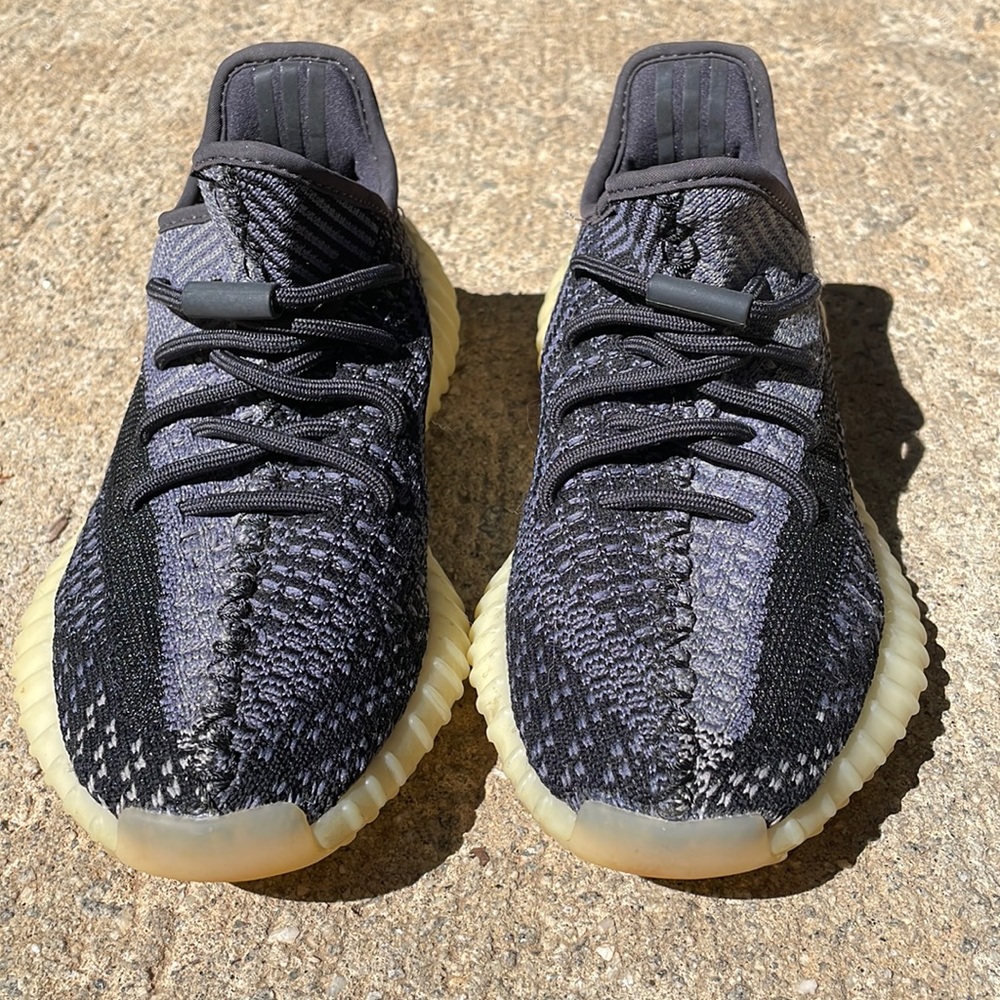 adidas originals Yeezy Boost 350 V2 'Carbon' FZ5000. Size, they are a youth 5.